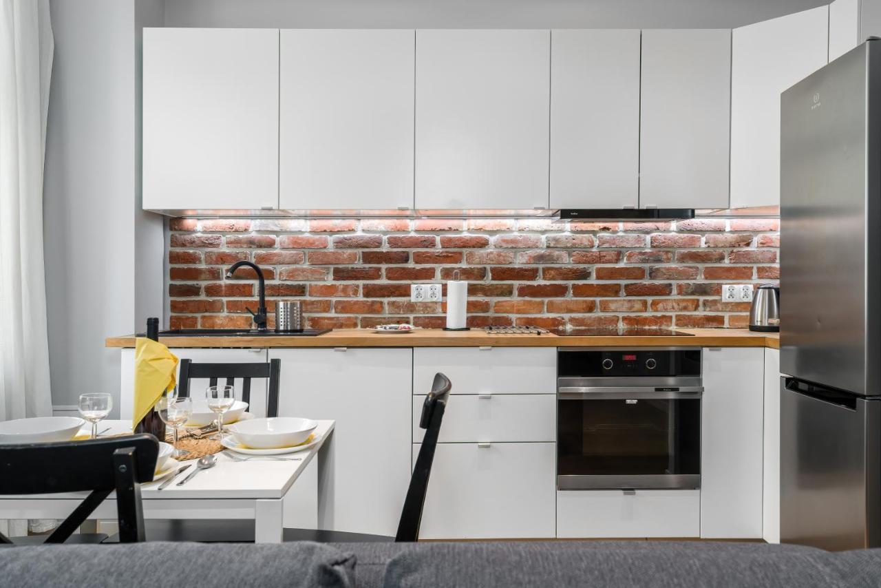 Old Town Apartment Garbary By Noclegi Renters Poznań Exteriör bild