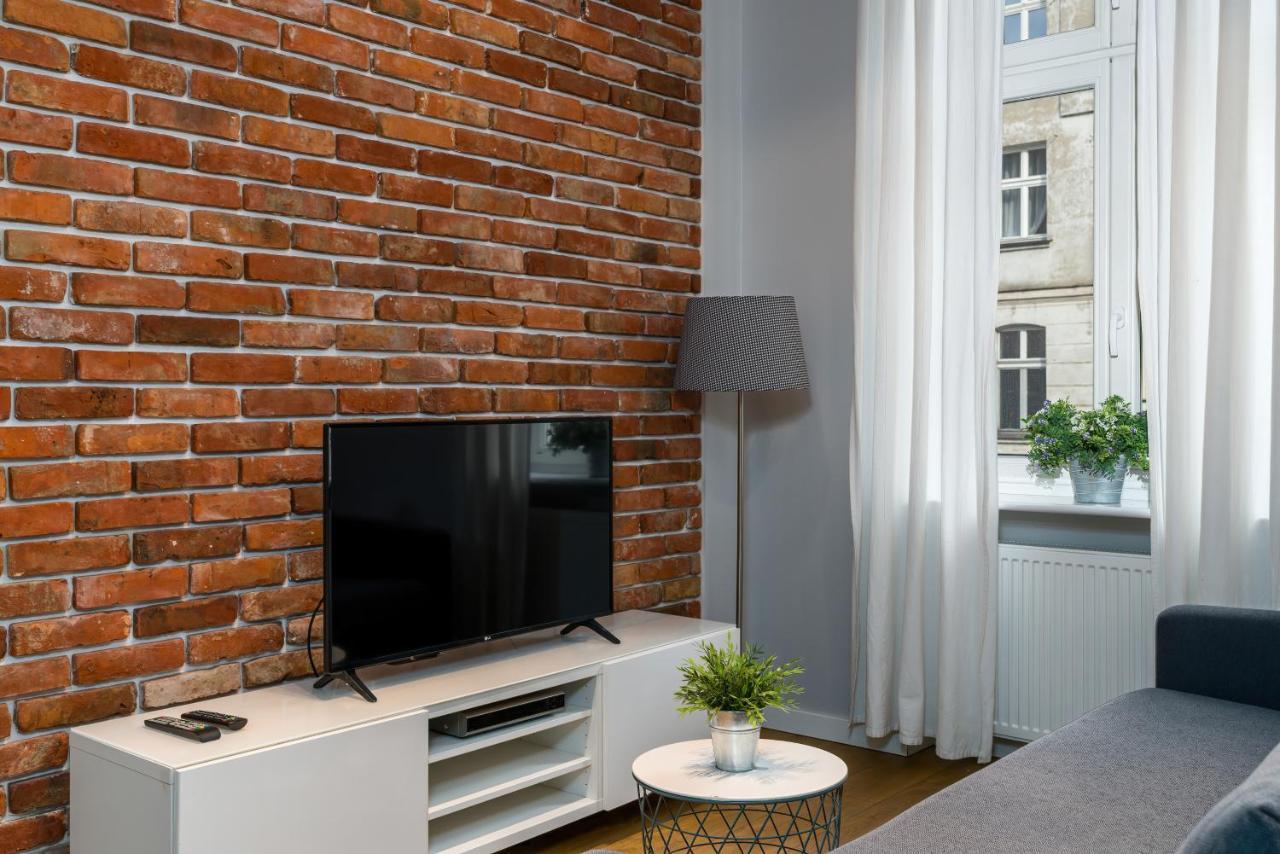 Old Town Apartment Garbary By Noclegi Renters Poznań Exteriör bild